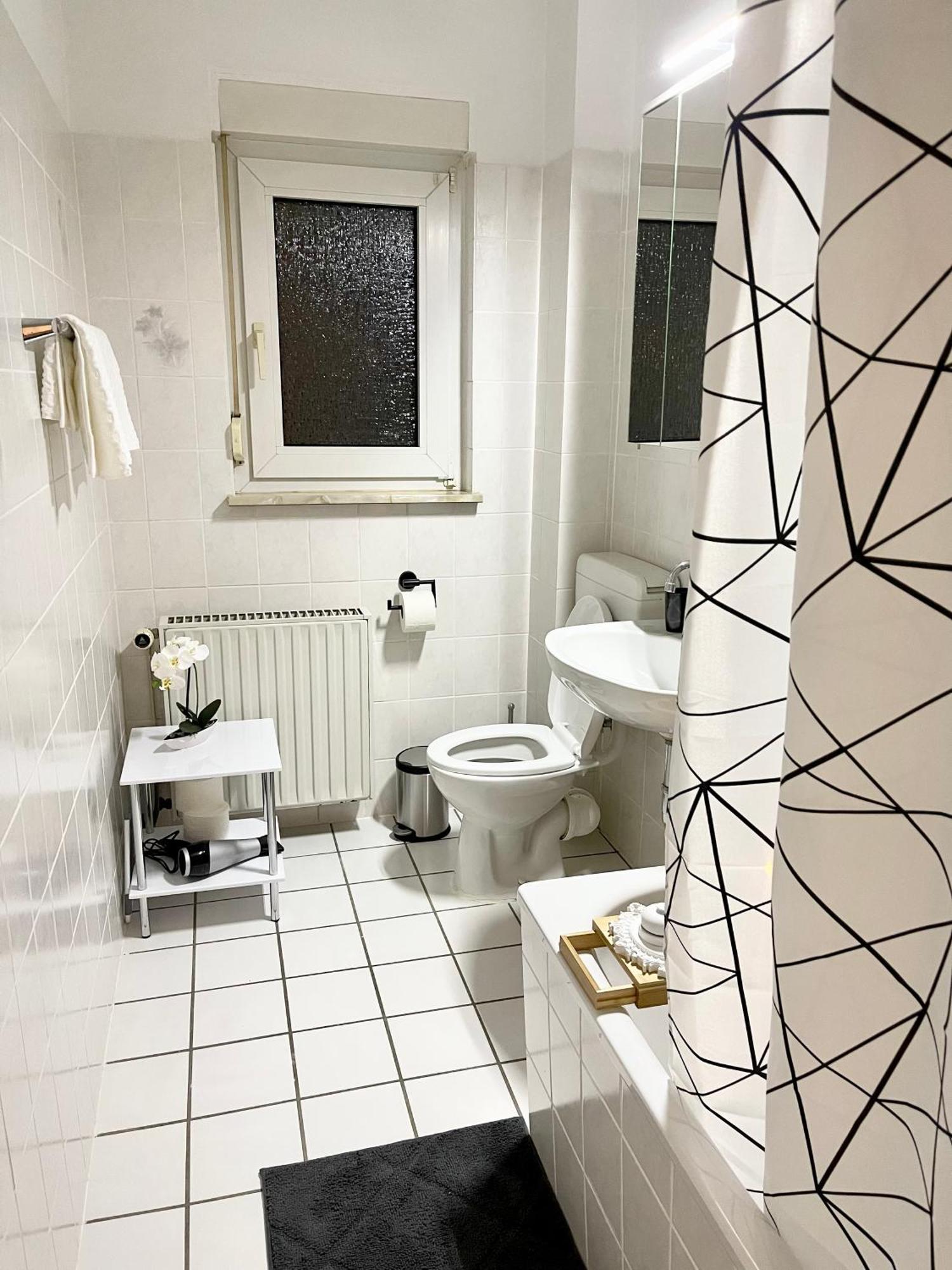 Tunnel Apartment - Nordbahntrasse, Kontaktloser Self-Check-In, Netflix Вупперталь Экстерьер фото